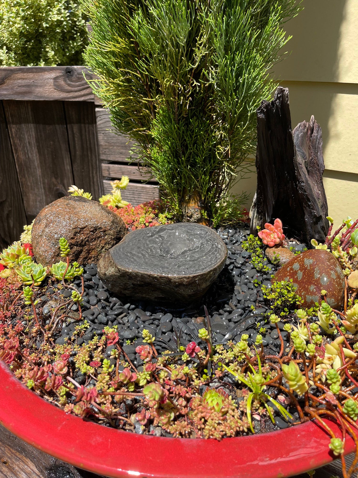 Rock Water Fountain | Bird Bath | Garden Décor | Handmade | Garden Ornament | Water Feature |You can also use solar pump